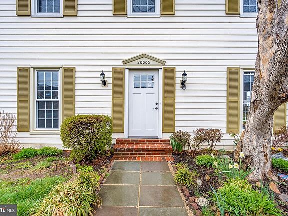 4th image of 20000 Hoffstead Ln