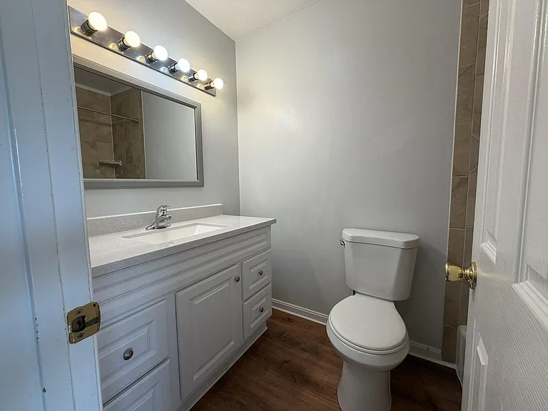 430 N Armistead St #302 — Photo 12
