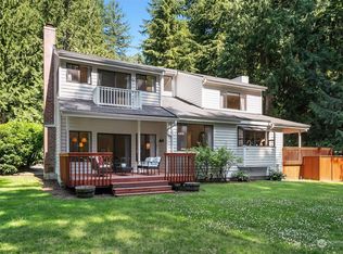 23207 NE 44th St, Redmond, WA