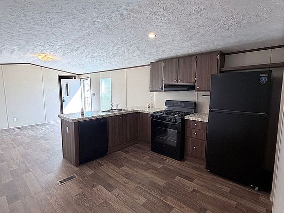 4th image of 2727 Altos Way SW