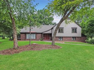 14 Doral Ct, Mattoon, IL