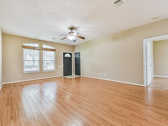 4th image of 4313 38th St