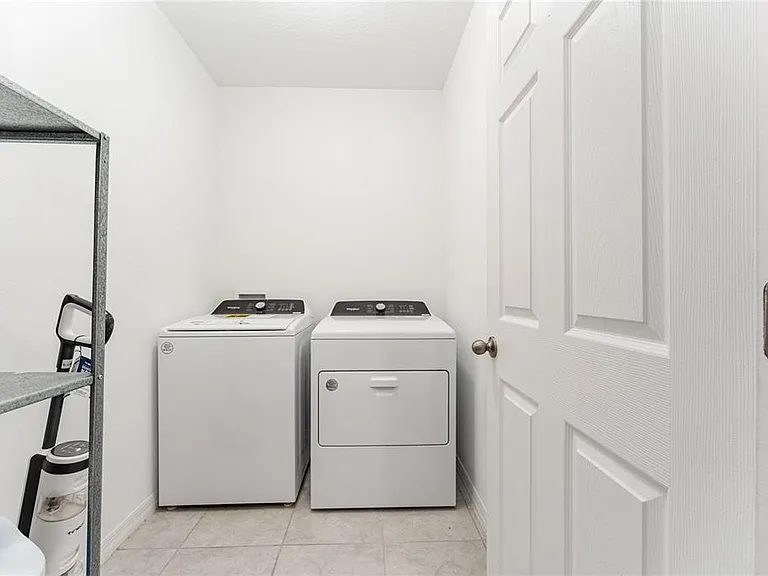 573 Vista Villages Blvd — Photo 41