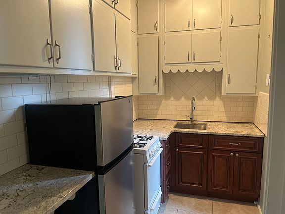 5th image of 300 State St #4