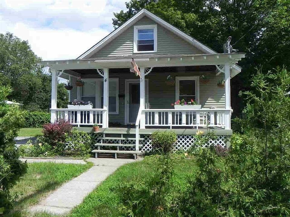 1st image of 4 Haviland Ave