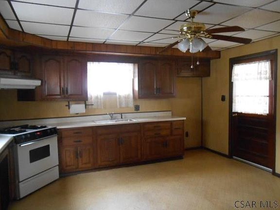 2nd image of 521 Woodvale Ave
