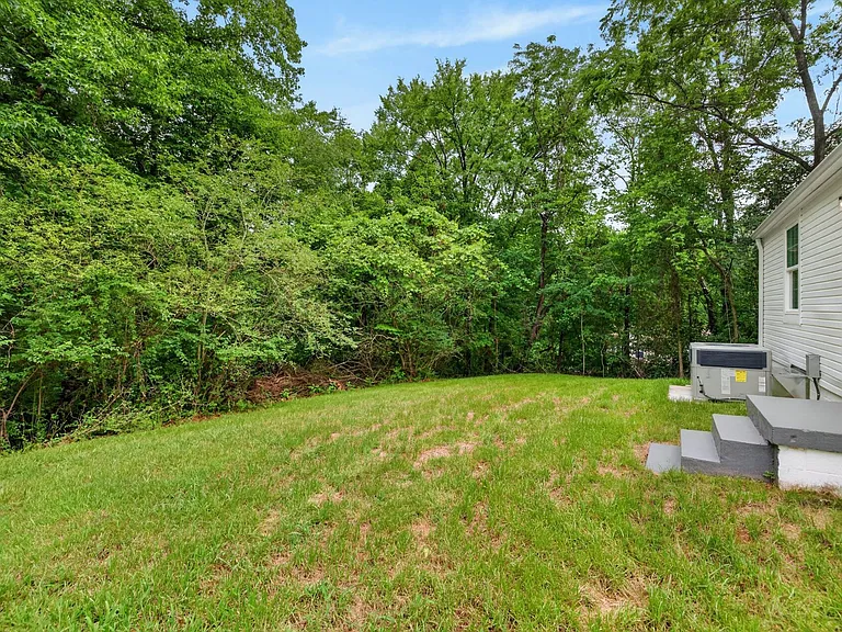 101 Valley View Cir — Photo 18