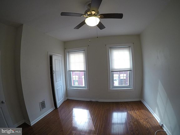 3rd image of 2833 N Lee St