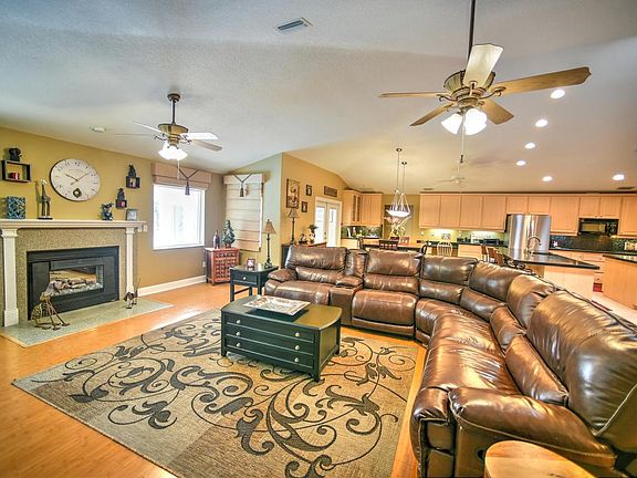 5th image of 28 Manderley Ln
