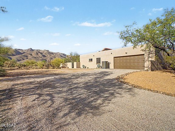 4th image of 10881 E Camino Miramonte