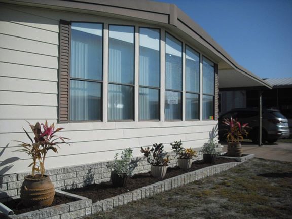 3rd image of 8903 Hollywood Dr
