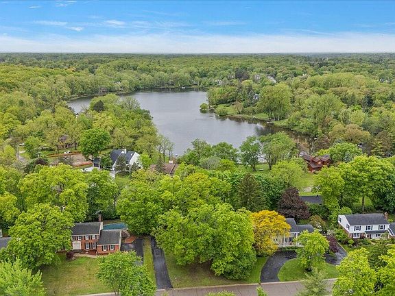 4th image of 4948 Hardwoods Dr