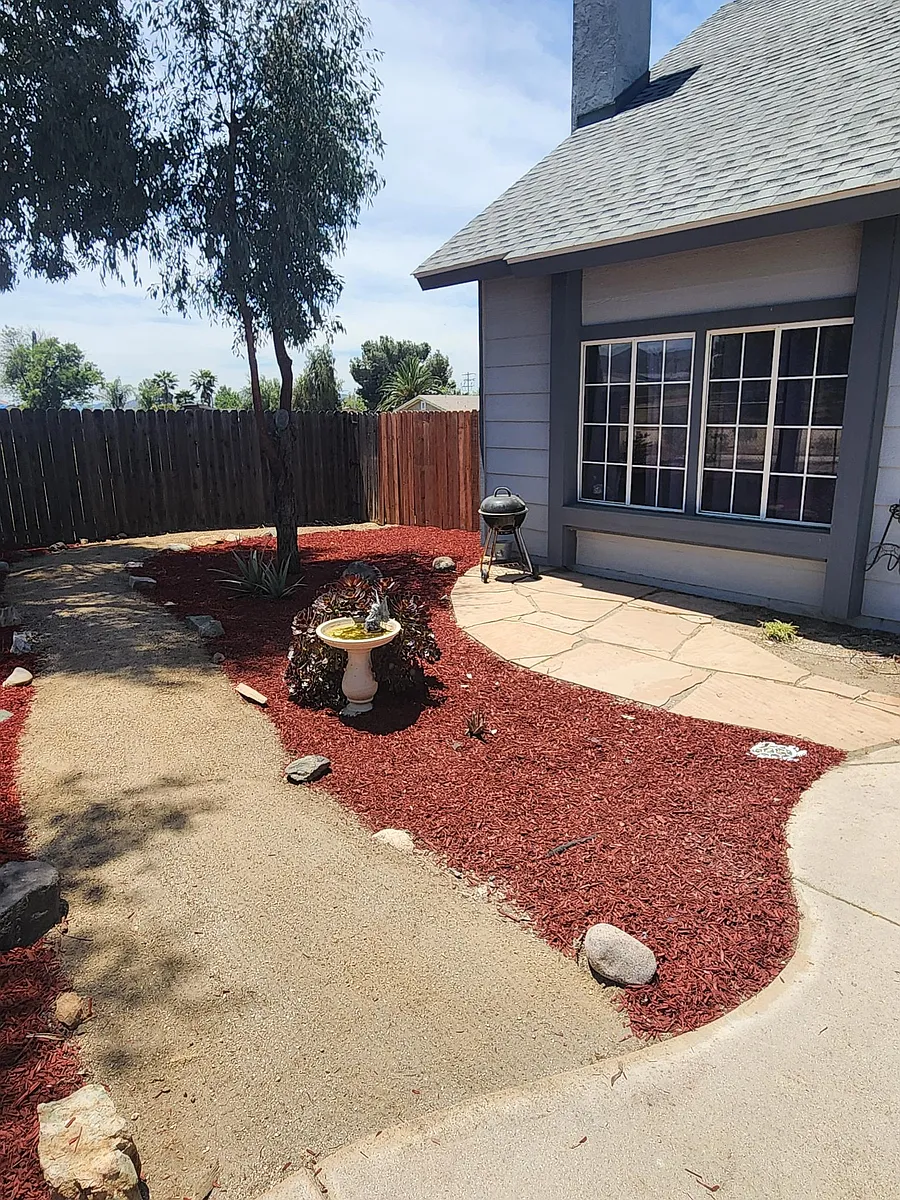 Front yard - 25435 El Paraiso Dr