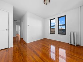 261 14th St