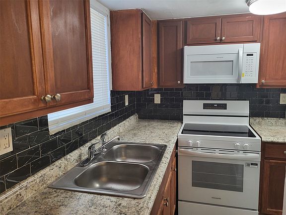 2nd image of 1501 Crescent Circle #E43