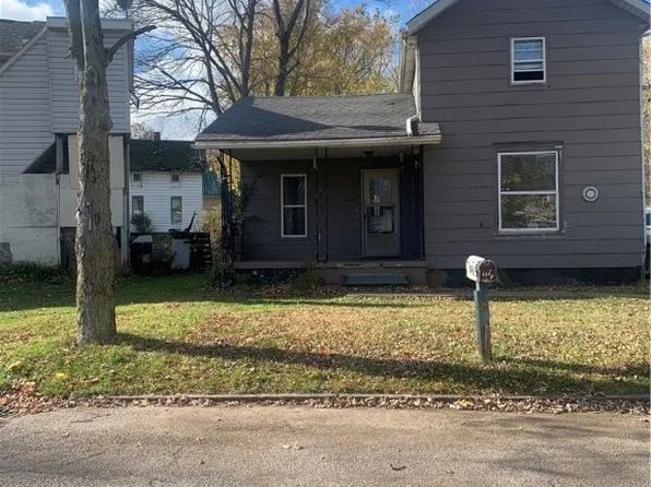 425 Beaver St, Conneaut, OH 44030