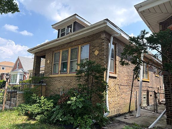 2nd image of 9527 S Dobson Ave