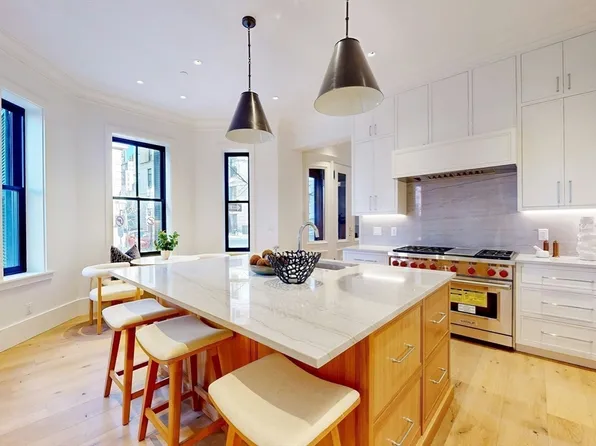 55-57 Hancock St, Boston, MA 02114