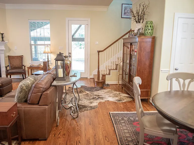 7604 Janak Dr — Photo 31