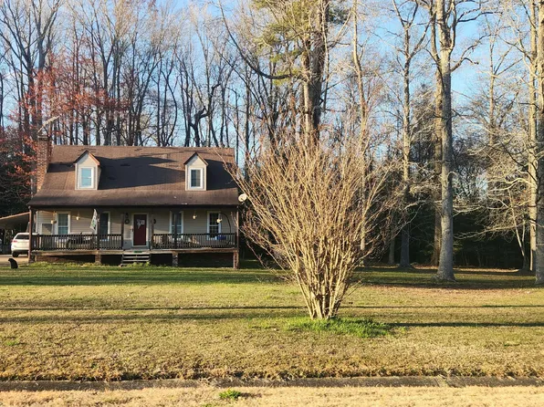 4500 Woodstock Rd, Disputanta, VA 23842