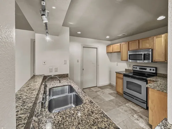4777 Cedar Springs Rd APT 9B, Dallas, TX 75219