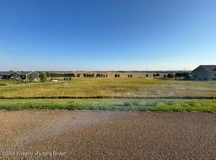 13th St SW, Dickinson, ND 58601