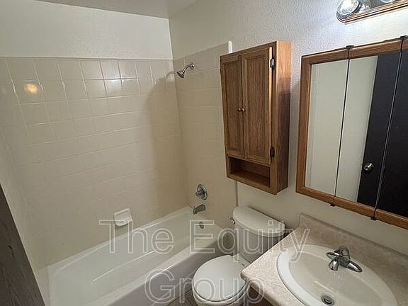 2nd image of 512 N Kaweah St APT A