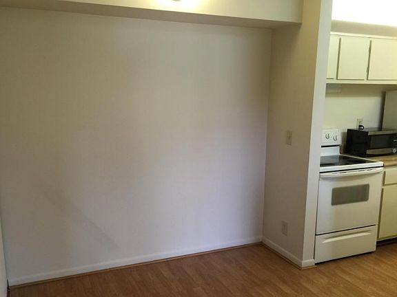 4th image of 6479 Chasewood Dr APT E