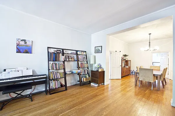 Rented by Bold New York | media 23