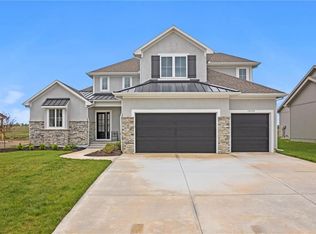 10522 N Hawthorne Ave, Kansas City, MO 64157