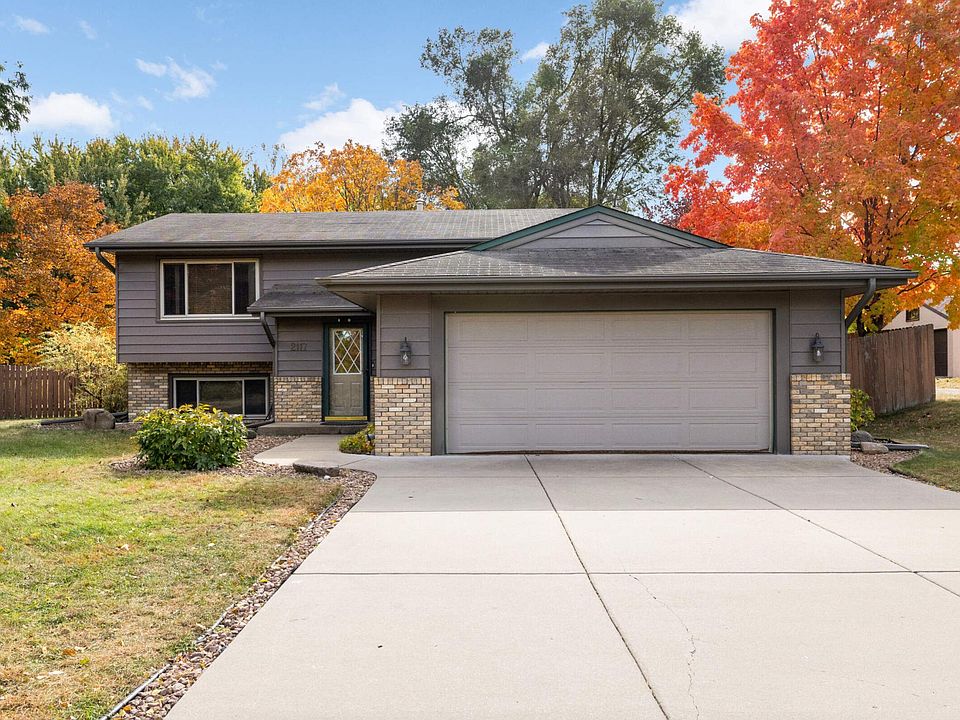 1st image of 2117 Brookdale Dr N