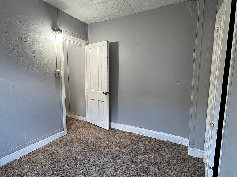 1716 Miller St — Photo 14
