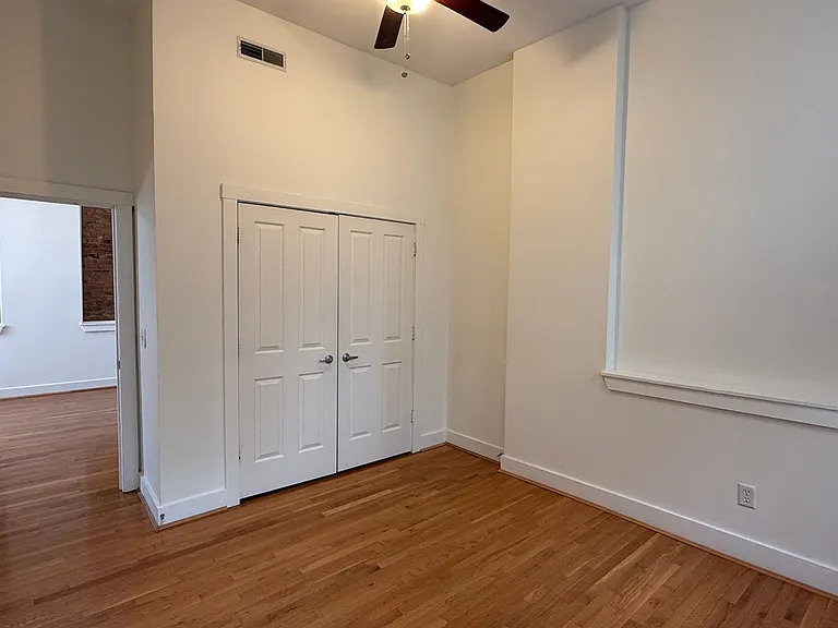 1414-16 Walnut St — Photo 11