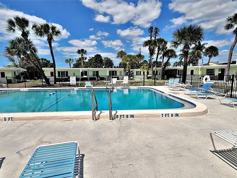 Gulf Blvd — Photo 17
