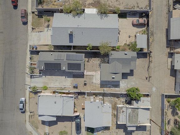 4th image of 1181 W 8th Pl