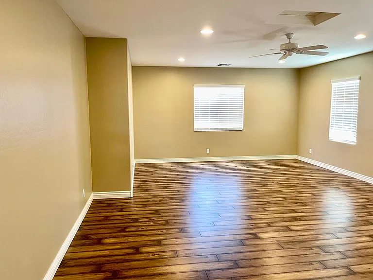 2267 E Tomahawk Dr — Photo 20