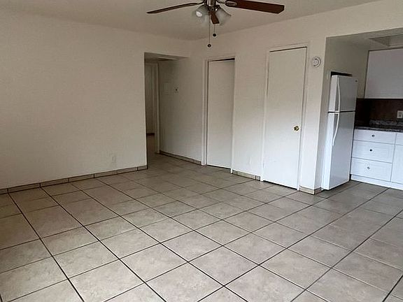 3rd image of 1518 E Fillmore St APT B