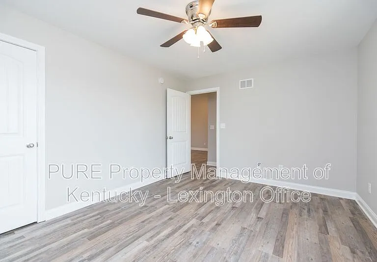723 Leeward Ct — Photo 18