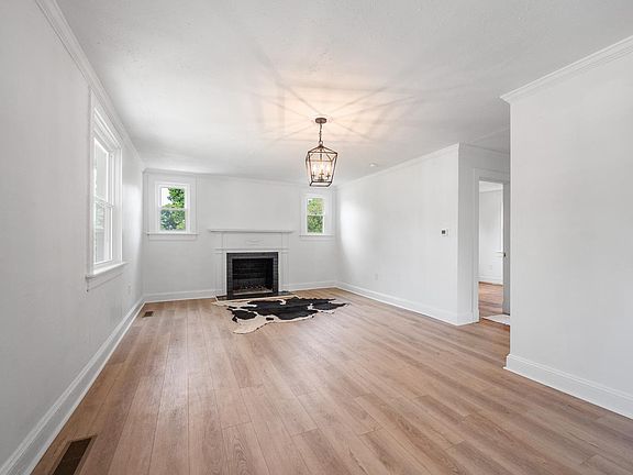 4th image of 2020 Georgia Ave