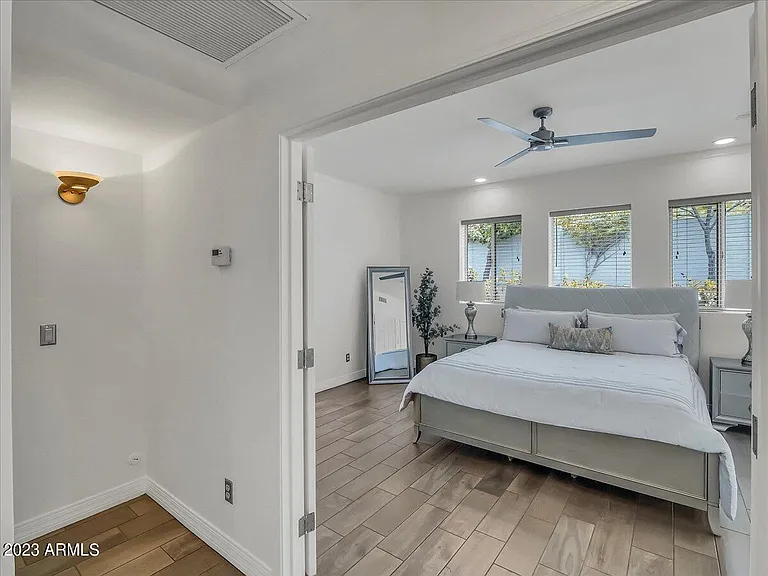 3351 E Las Rocas Dr — Photo 19