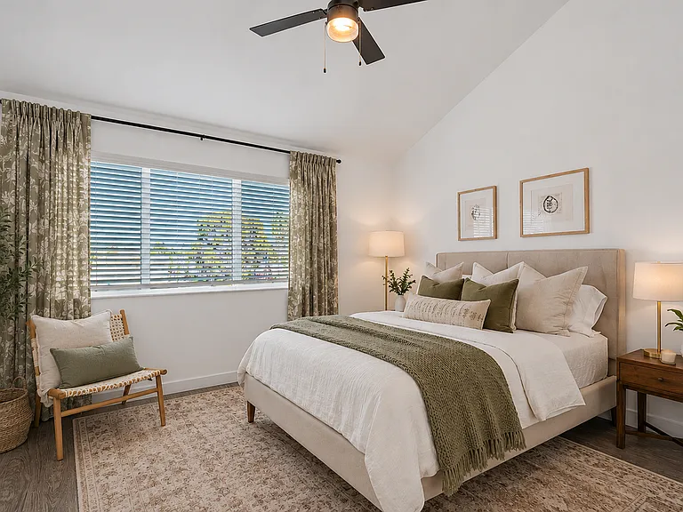 Earll 6 Townhomes — Photo 8
