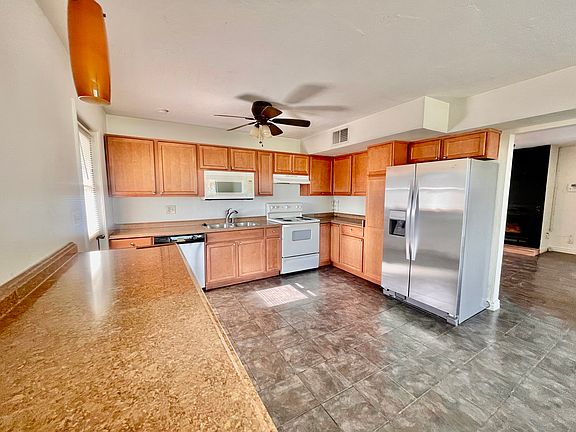 4th image of 11232 N 15th Ln #1