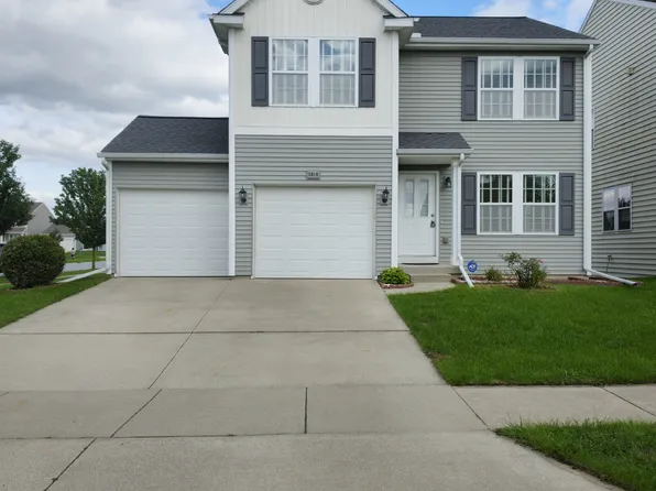 5818 Sable Ridge Dr SE, Kentwood, MI 49508