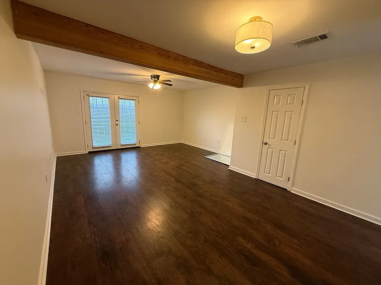 1414 Jasper Ave — Photo 3