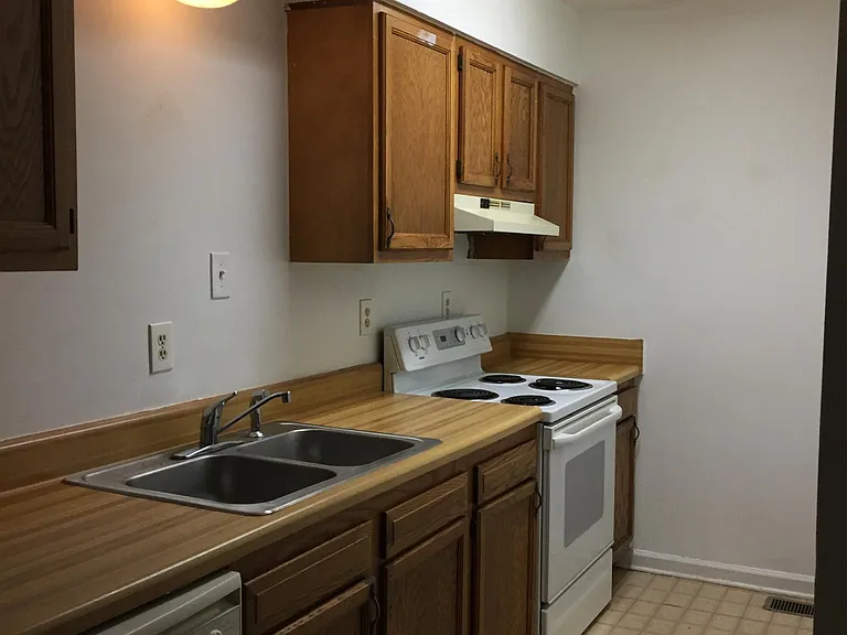 219 Harper Dr — Photo 15
