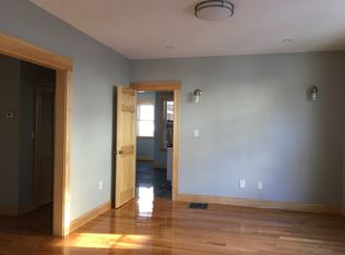 152 Winchester St #2, Brookline, MA 02446