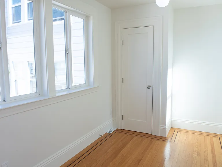 1045 Sanchez St — Photo 19