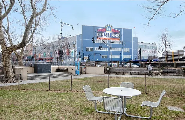 Rented by REAL New York | media 52