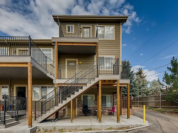 Experience urban living at its finest with this beautifully designed apartment complex.