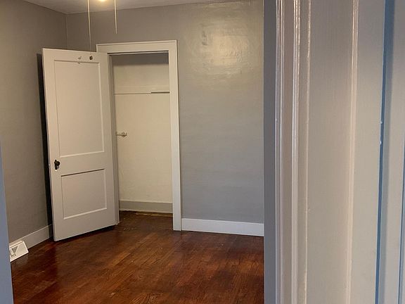 4th image of 2312 Fernwood Ave